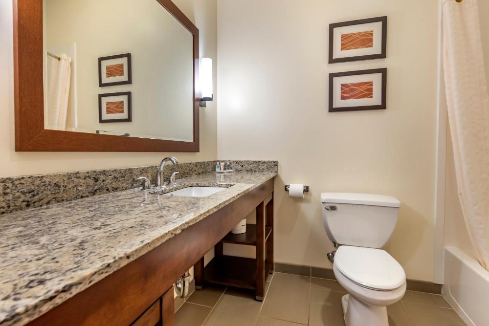 Room image 4